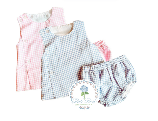 Seasonal Designs: Gingham Diaper Set